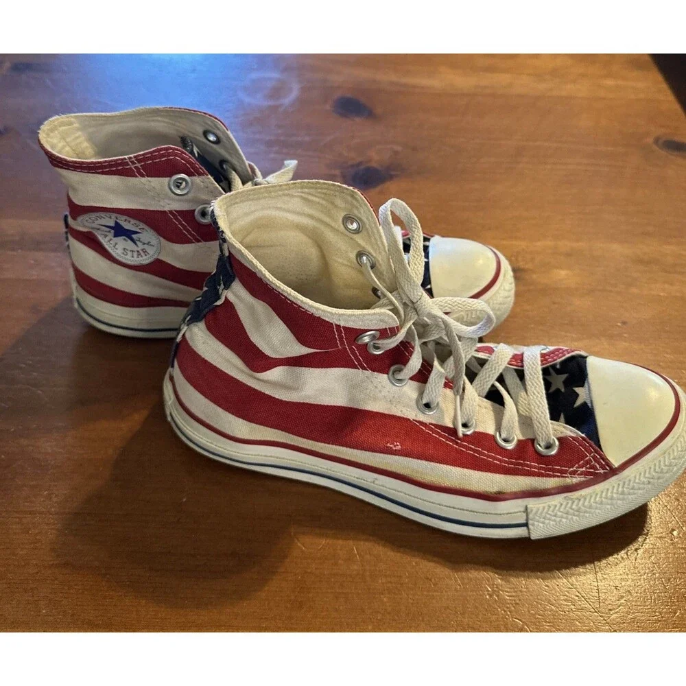 Vintage Converse USA Flag Chuck Taylor All Star Hi Top Shoes Men’s 7 Women’s 9